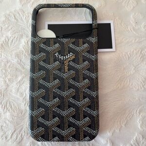 Dark blue and Gold Phone Case 17pro max